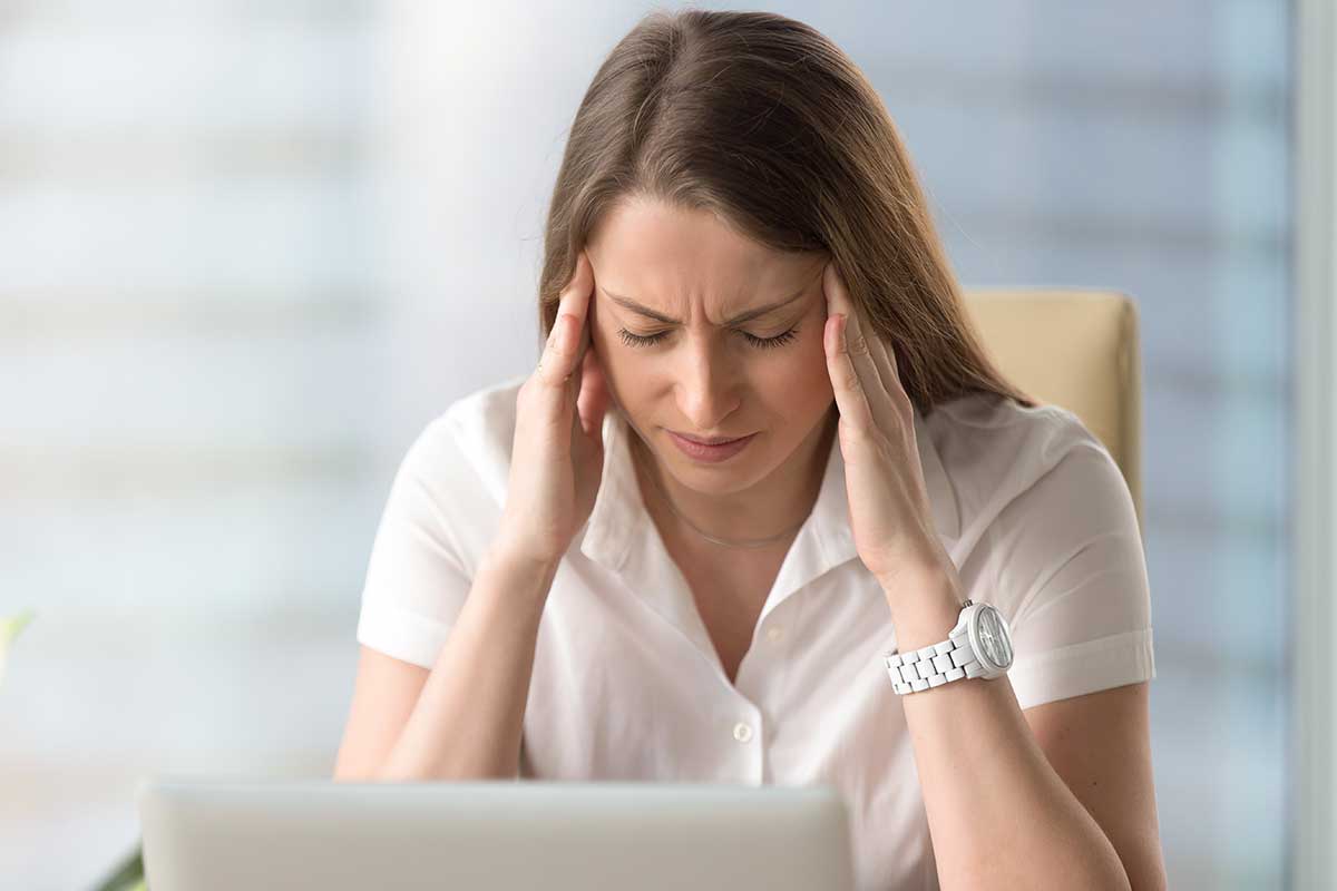 Мигрена – защо пристъпите се увеличават през уикенда